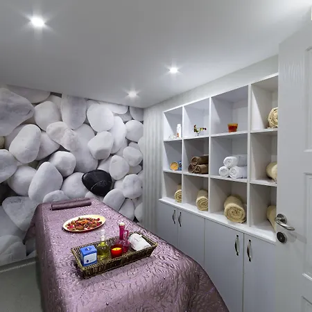 Regard Hotell 4*